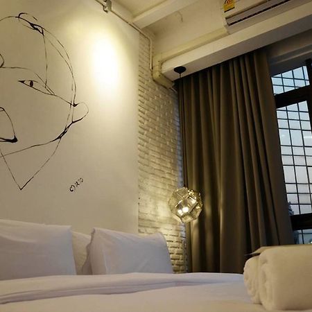 3 Howw Hostel At Sukhumvit 21 Bangkok Exterior foto