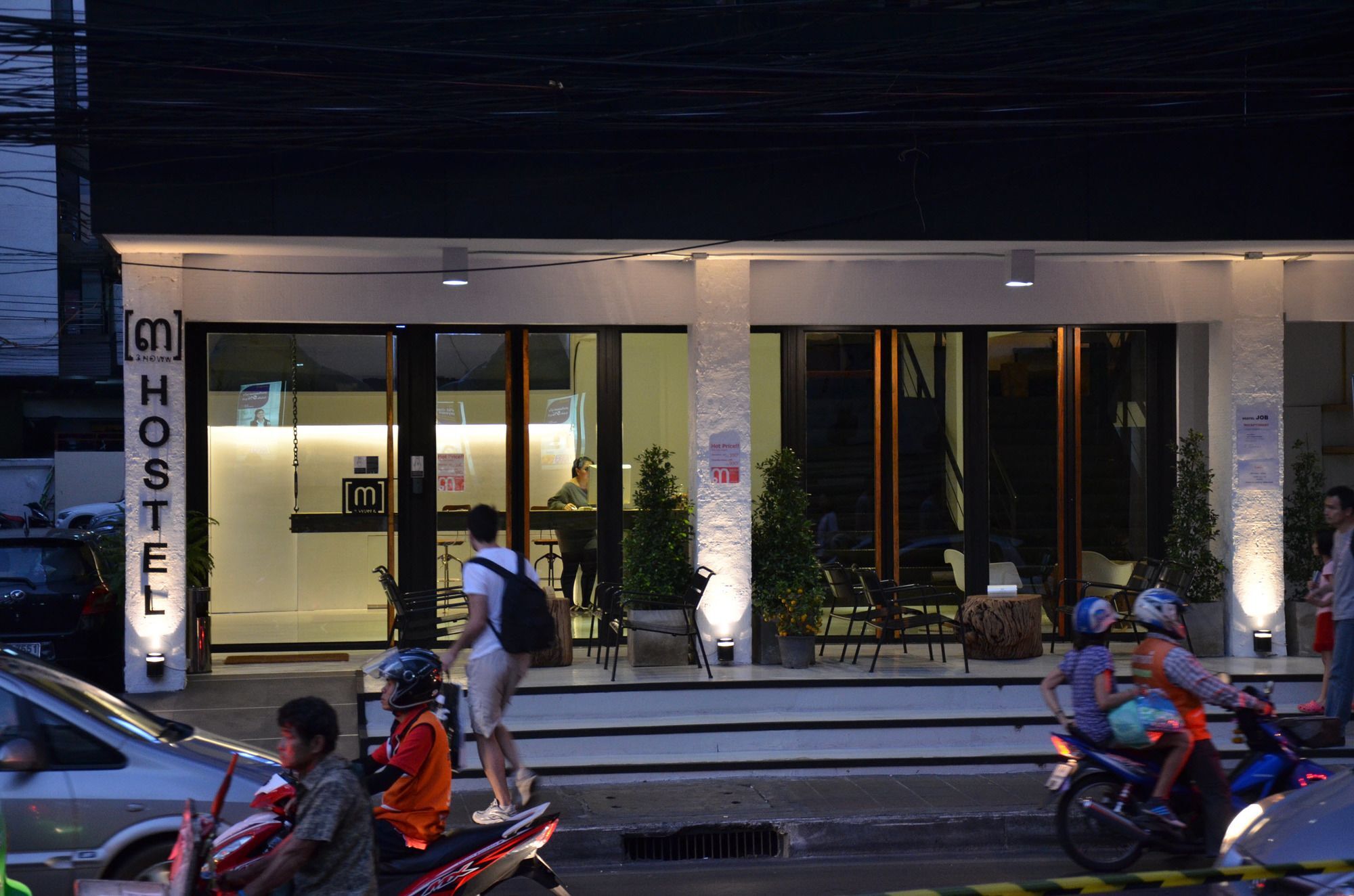 3 Howw Hostel At Sukhumvit 21 Bangkok Exterior foto